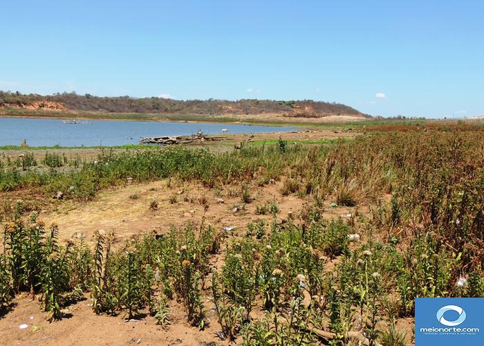 Açude quase seco, população terá que importar água? - Imagem 5