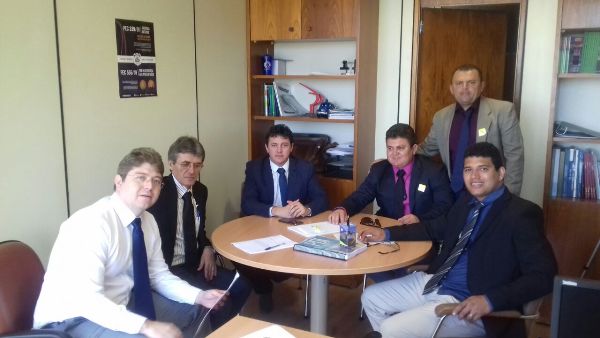 Prefeito eleito de Santo Inácio participa de seminário em Brasília - Imagem 5