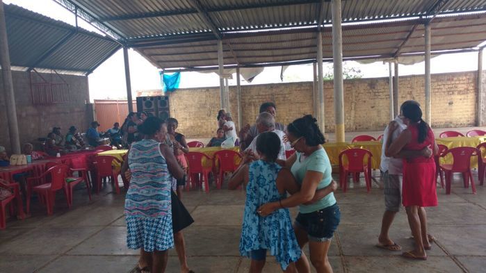 CRAS proporciona dia de lazer para idosos no Club Amarelinho - Imagem 22