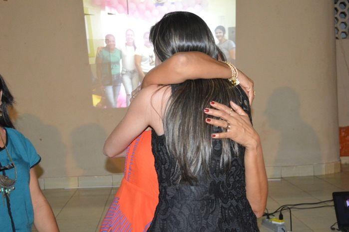 Médica Cubana recebe homenagem de amigas. - Imagem 13