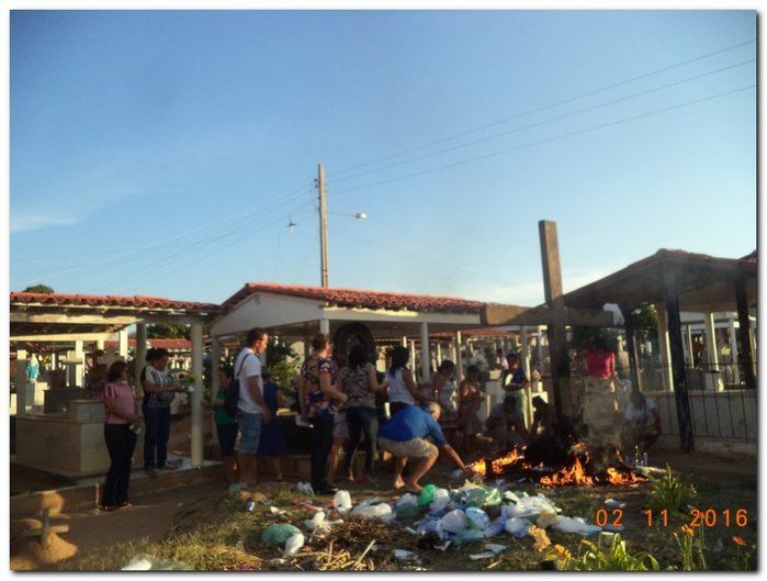 Celebrações foram realizadas neste dia de finados em Inhuma - Imagem 20