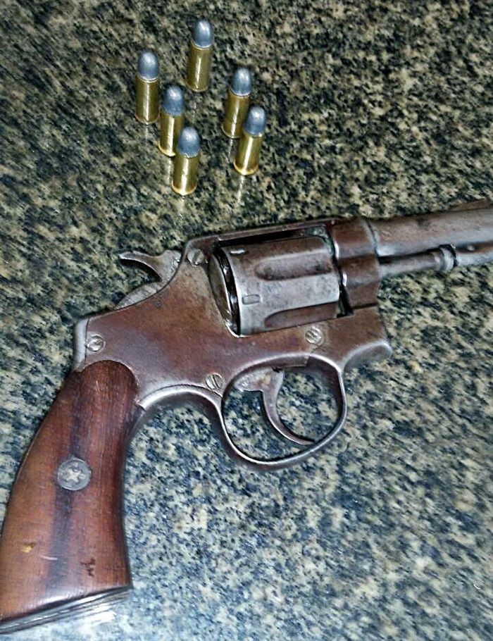 Homem é flagrado com revólver em posto de combustíveis de Parnaíba - Imagem 3