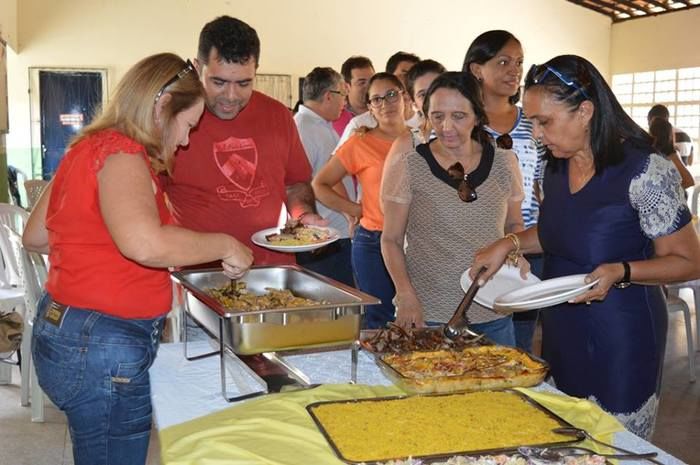 Equipe SEMEC realiza homenagem ao Prefeito Moisés Barbosa - Imagem 25