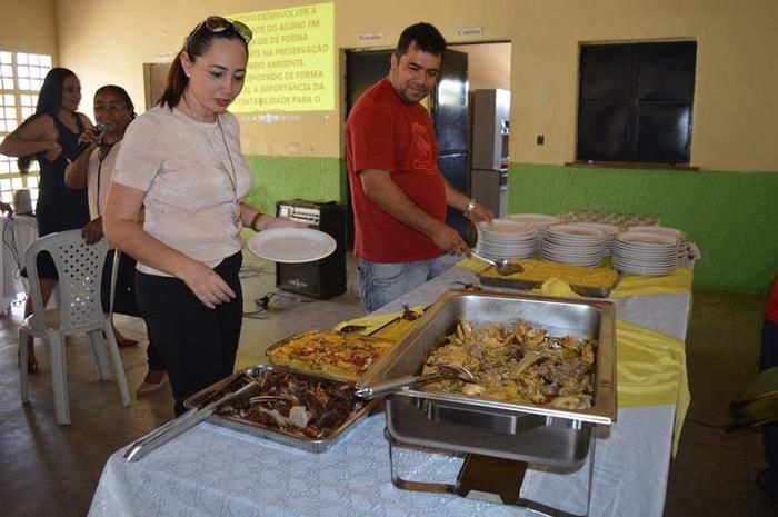 Equipe SEMEC realiza homenagem ao Prefeito Moisés Barbosa - Imagem 31