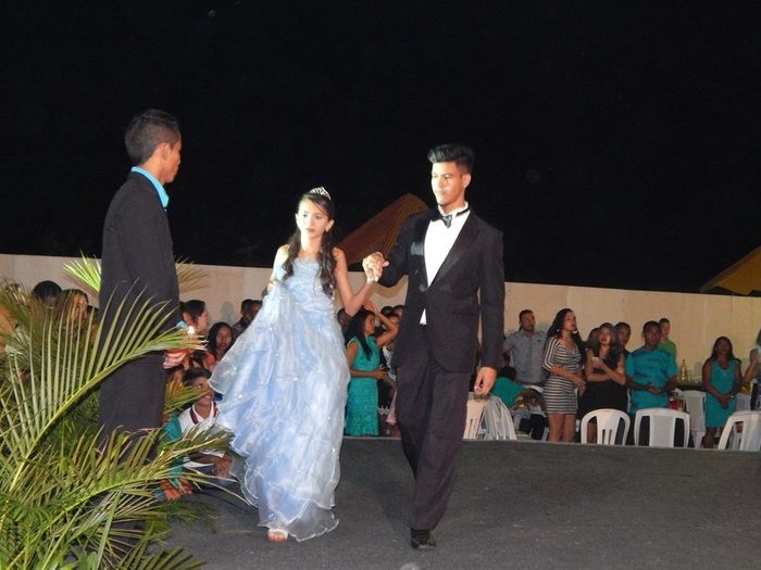 Prefeitura realiza com sucesso a VIII edição Baile Debutantes. - Imagem 57