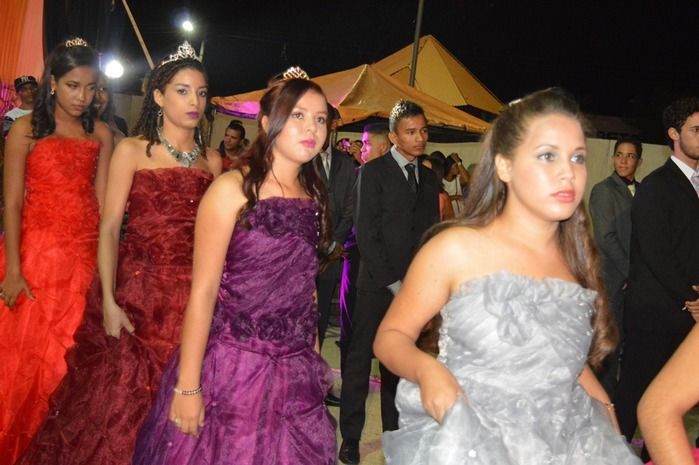 Prefeitura realiza com sucesso a VIII edição Baile Debutantes. - Imagem 12