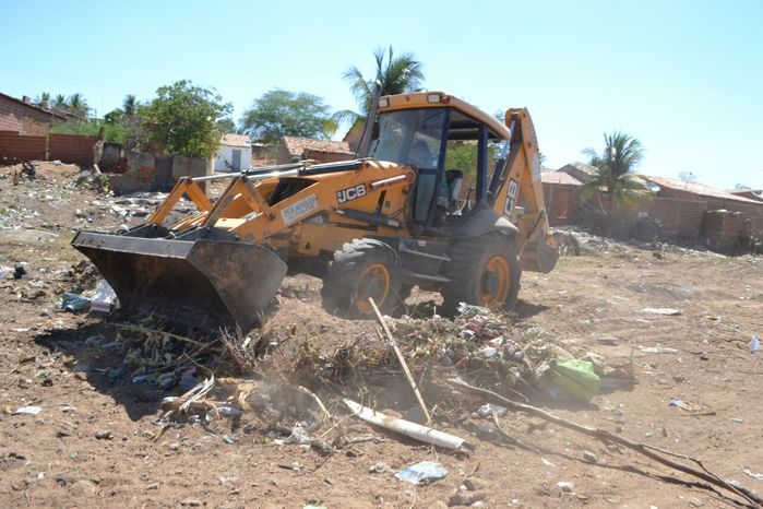 Prefeitura Municipal realiza limpeza e reparos em Alegrete - Imagem 2
