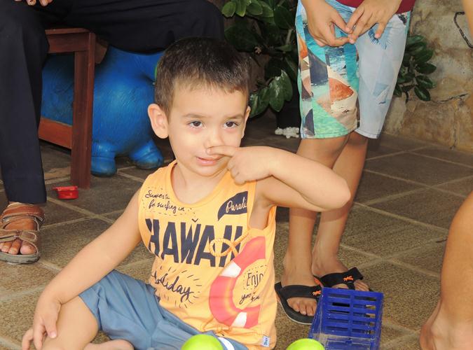 Luis Antônio: Registro do almoço após o batizado na casa dos avós  - Imagem 21