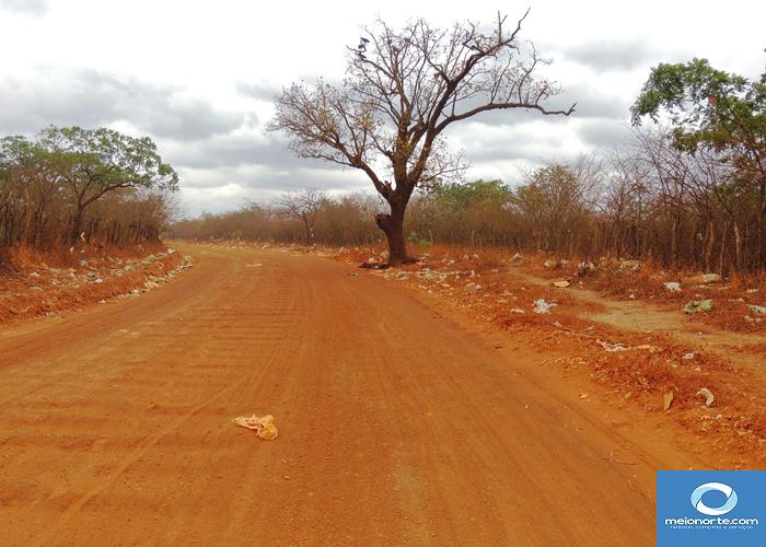 Fumaça tóxica do lixão prejudica saúde da população   - Imagem 10