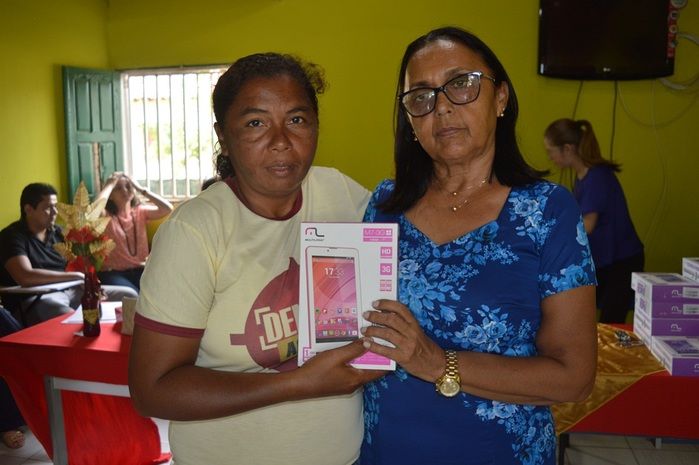 Agentes Comunitário de Saúde ganham Tabletes. - Imagem 19
