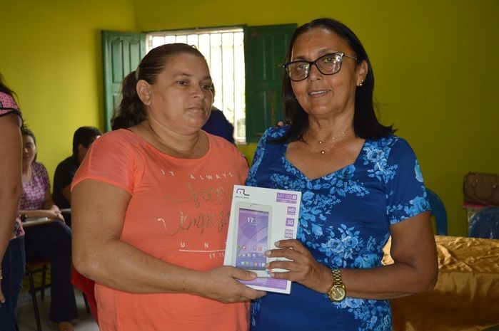 Agentes Comunitário de Saúde ganham Tabletes. - Imagem 21