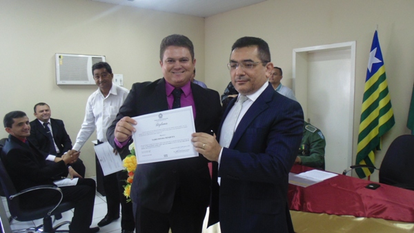 Prefeito, Vice, vereadores eleitos de Santo Inácio são diplomados - Imagem 16