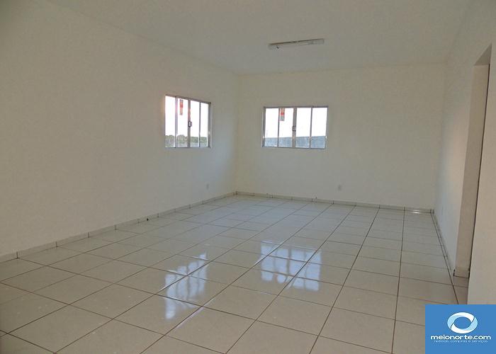 Aluga-se prédio para montagem de empresa e terreno murado - Imagem 31