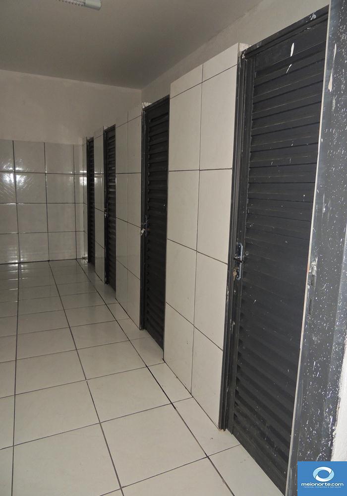 Aluga-se prédio para montagem de empresa e terreno murado - Imagem 17