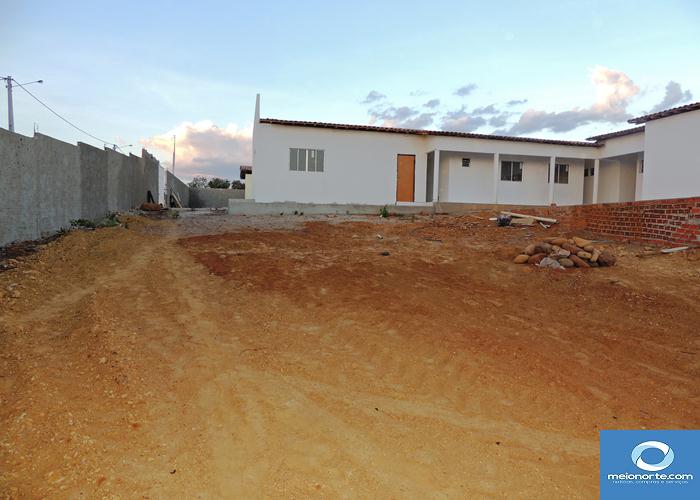 Aluga-se prédio para montagem de empresa e terreno murado - Imagem 10