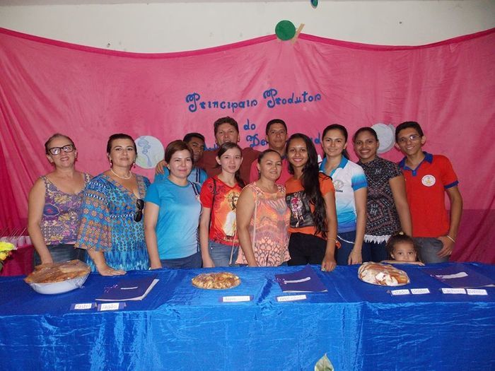 Escola realiza I Feira de Geografia e Biologia - Imagem 7