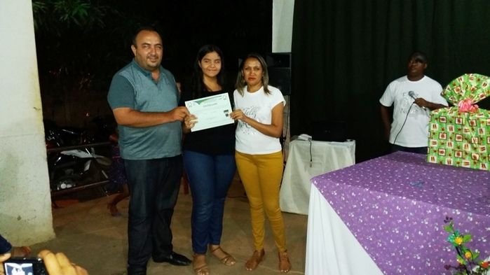 Escola Petrônio Portela premia os alunos destaques de 2016 - Imagem 14