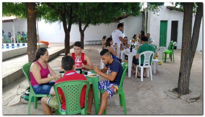 Dr. Moura realiza confraternização para funcionários internos - Imagem 13