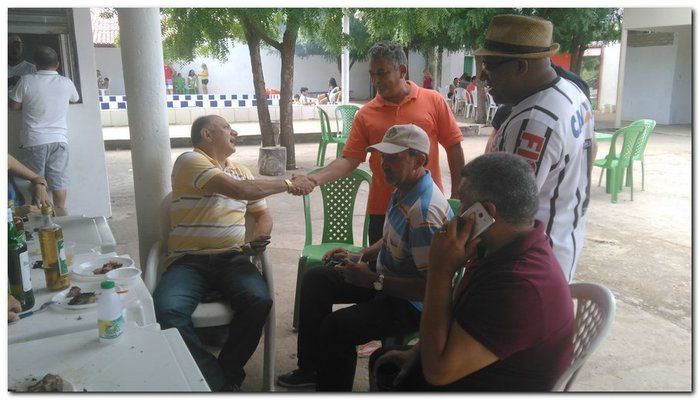 Dr. Moura realiza confraternização para funcionários internos - Imagem 5