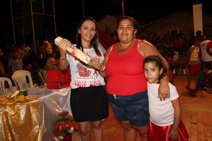 A Secretaria Municipal da Assistência Social realizou o Natal Feliz - Imagem 101