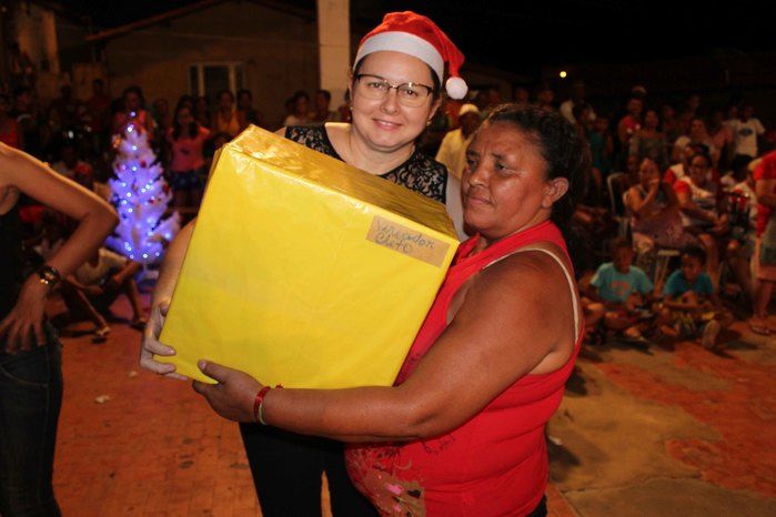 A Secretaria Municipal da Assistência Social realizou o Natal Feliz - Imagem 180
