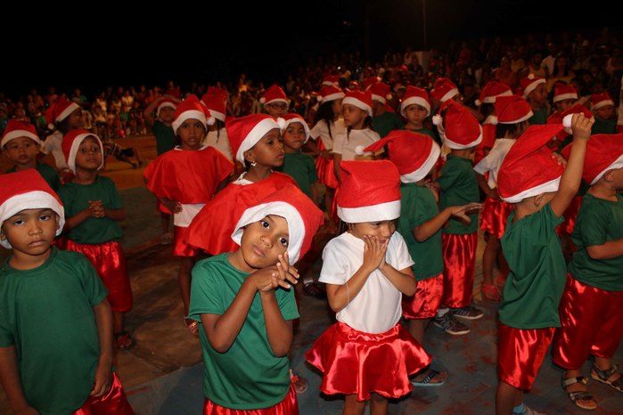 A Secretaria Municipal da Assistência Social realizou o Natal Feliz - Imagem 40