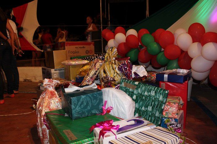 A Secretaria Municipal da Assistência Social realizou o Natal Feliz - Imagem 14