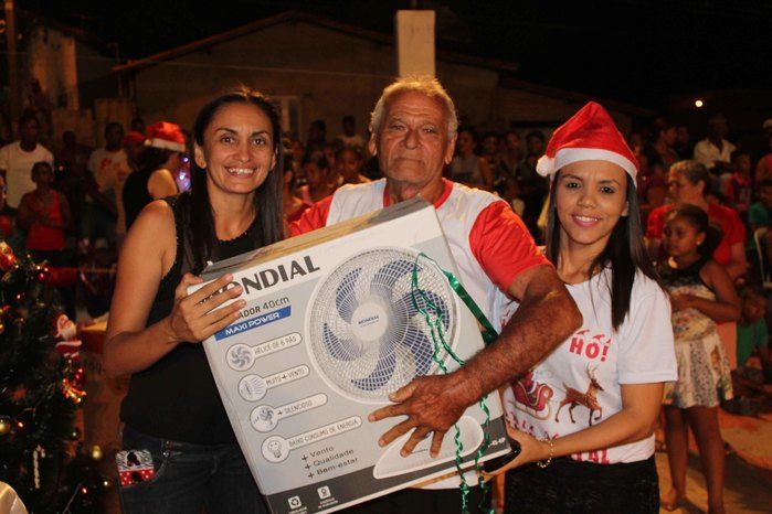 A Secretaria Municipal da Assistência Social realizou o Natal Feliz - Imagem 188
