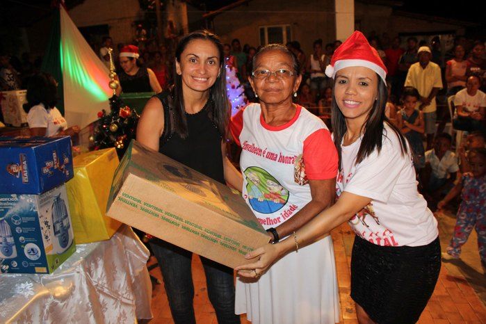 A Secretaria Municipal da Assistência Social realizou o Natal Feliz - Imagem 175