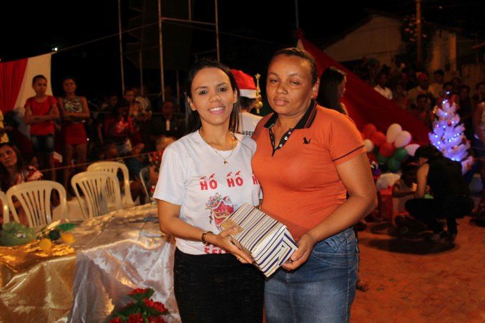 A Secretaria Municipal da Assistência Social realizou o Natal Feliz - Imagem 94
