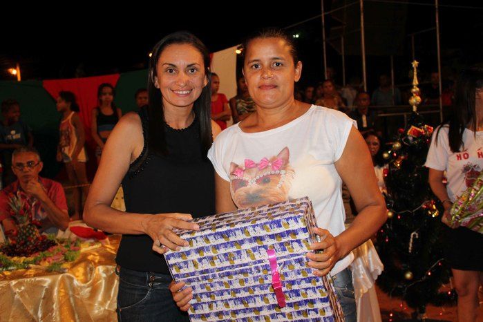 A Secretaria Municipal da Assistência Social realizou o Natal Feliz - Imagem 96