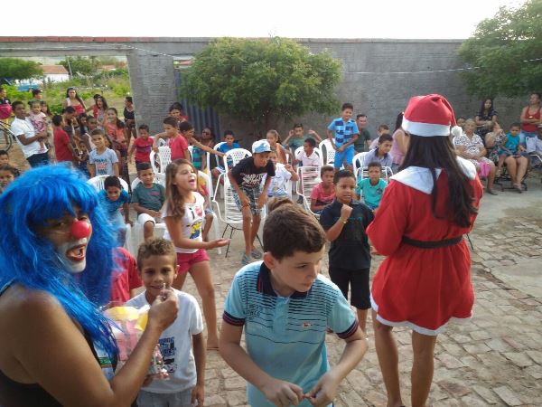 Crianças participam de confraternização com prefeito eleito - Imagem 5