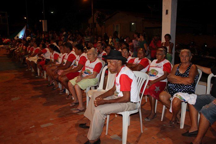 A Secretaria Municipal da Assistência Social realizou o Natal Feliz - Imagem 8