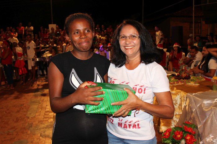 A Secretaria Municipal da Assistência Social realizou o Natal Feliz - Imagem 44