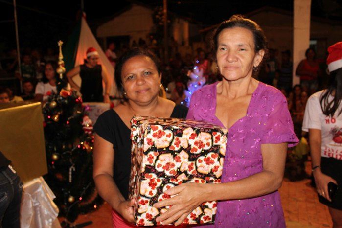 A Secretaria Municipal da Assistência Social realizou o Natal Feliz - Imagem 185