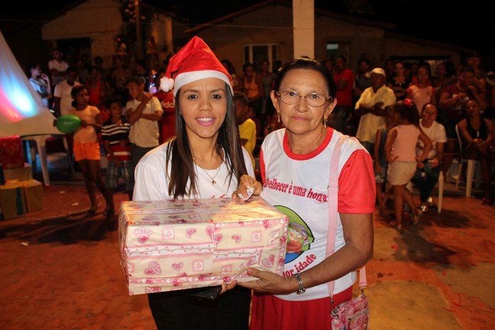 A Secretaria Municipal da Assistência Social realizou o Natal Feliz - Imagem 168