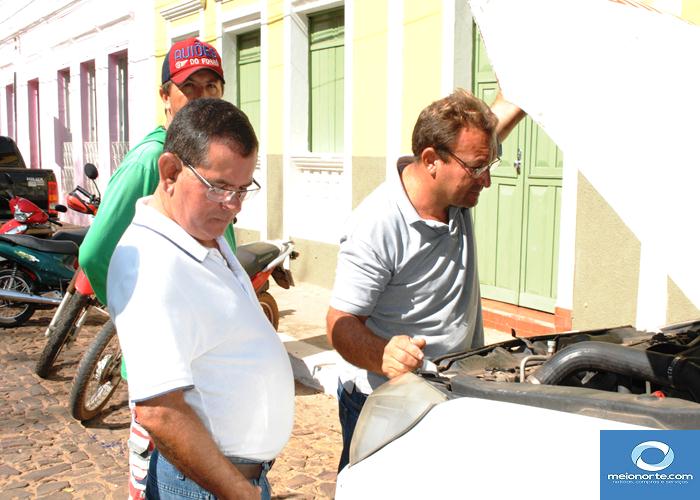 Município não leva todos veículos para a praça por falta de pneus - Imagem 86