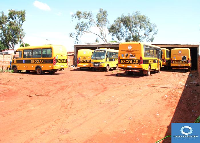 Município não leva todos veículos para a praça por falta de pneus - Imagem 175