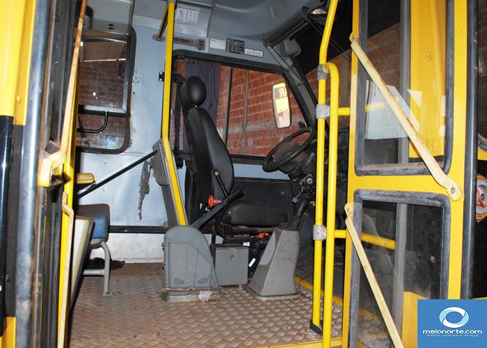 Município não leva todos veículos para a praça por falta de pneus - Imagem 138