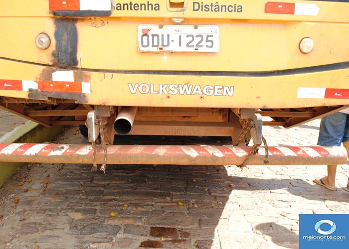 Município não leva todos veículos para a praça por falta de pneus - Imagem 101