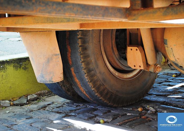 Município não leva todos veículos para a praça por falta de pneus - Imagem 2
