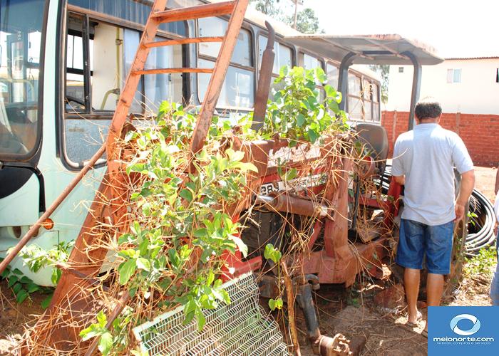 Município não leva todos veículos para a praça por falta de pneus - Imagem 174