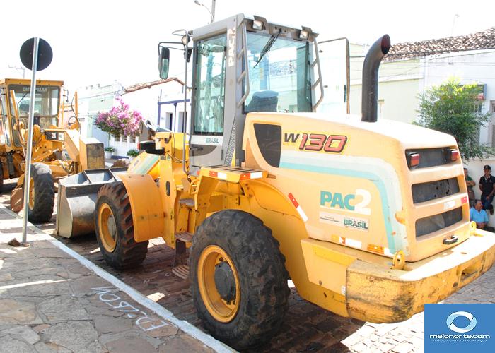 Município não leva todos veículos para a praça por falta de pneus - Imagem 12