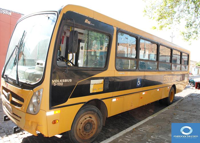 Município não leva todos veículos para a praça por falta de pneus - Imagem 10