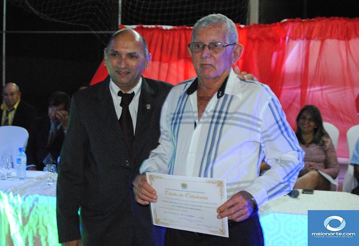 Em Sessão Solene Elizabete Brandão recebe Título de Cidadã Lagoense - Imagem 27