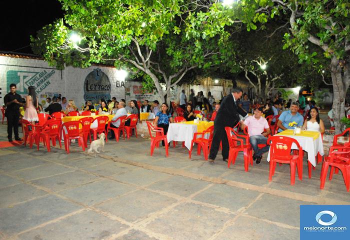 Em Sessão Solene Elizabete Brandão recebe Título de Cidadã Lagoense - Imagem 1