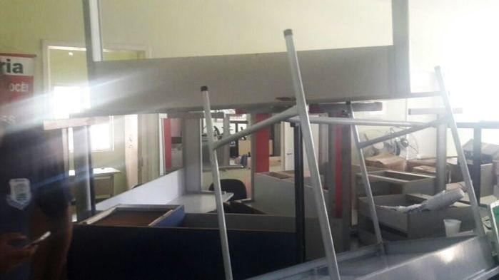 Ato de irresponsabilidade atrasará funcionamento de secretaria - Imagem 12