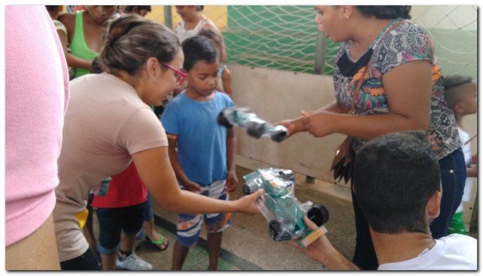 Crianças de Inhuma ganham presentes de um natal para todos - Imagem 22