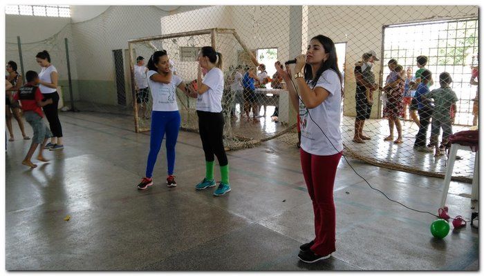 Crianças de Inhuma ganham presentes de um natal para todos - Imagem 1