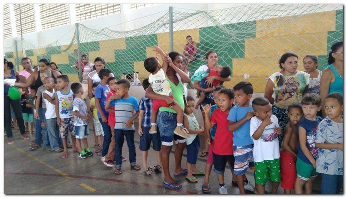 Crianças de Inhuma ganham presentes de um natal para todos - Imagem 19